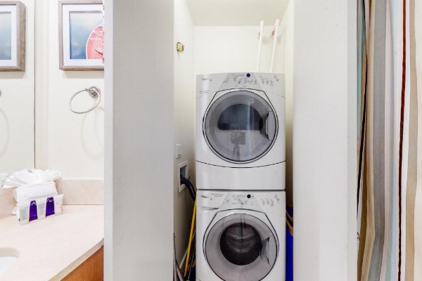 Diamond Beach Condos image 11